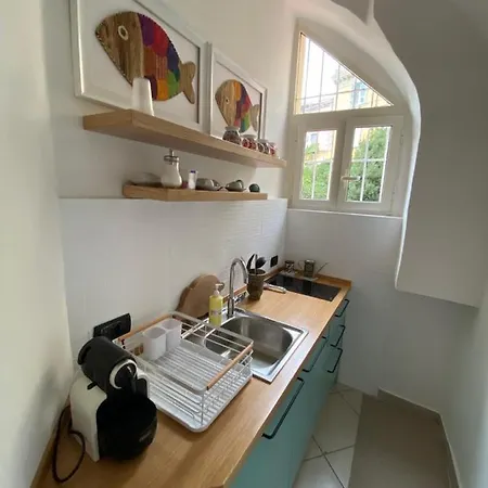 Quiet And Romantic Corner Apartment Neapel